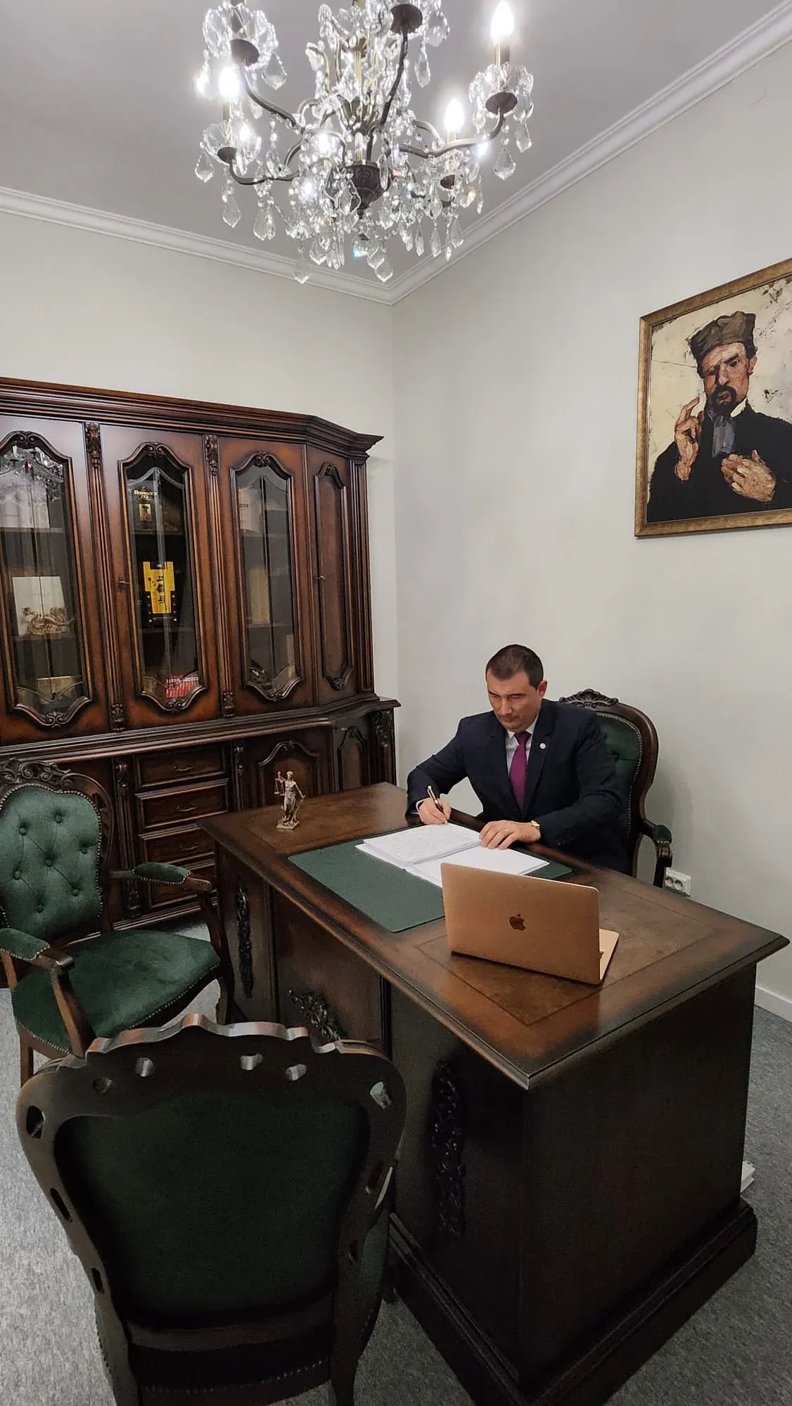 Radu Mărincean — Avocat colaborator